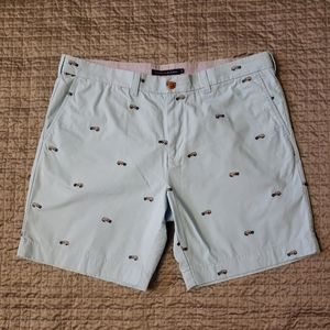 Tommy Hilfiger Men's shorts size 40